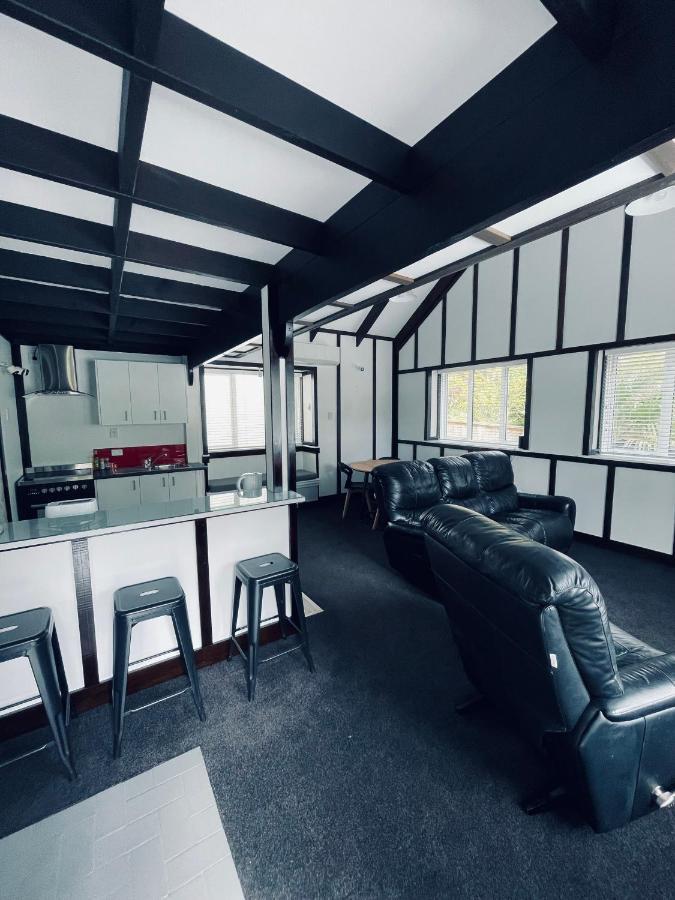 Experience Heritage, Live Modern Upper Hutt Buitenkant foto